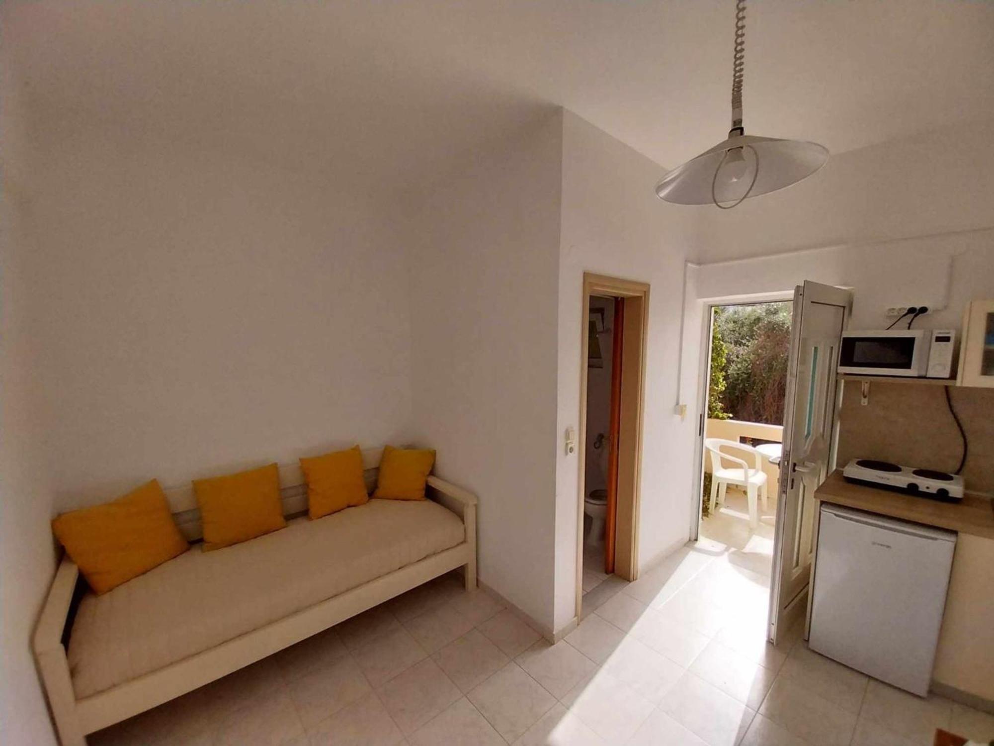 Litinas Apartments With Pool Agia Marina Exterior foto